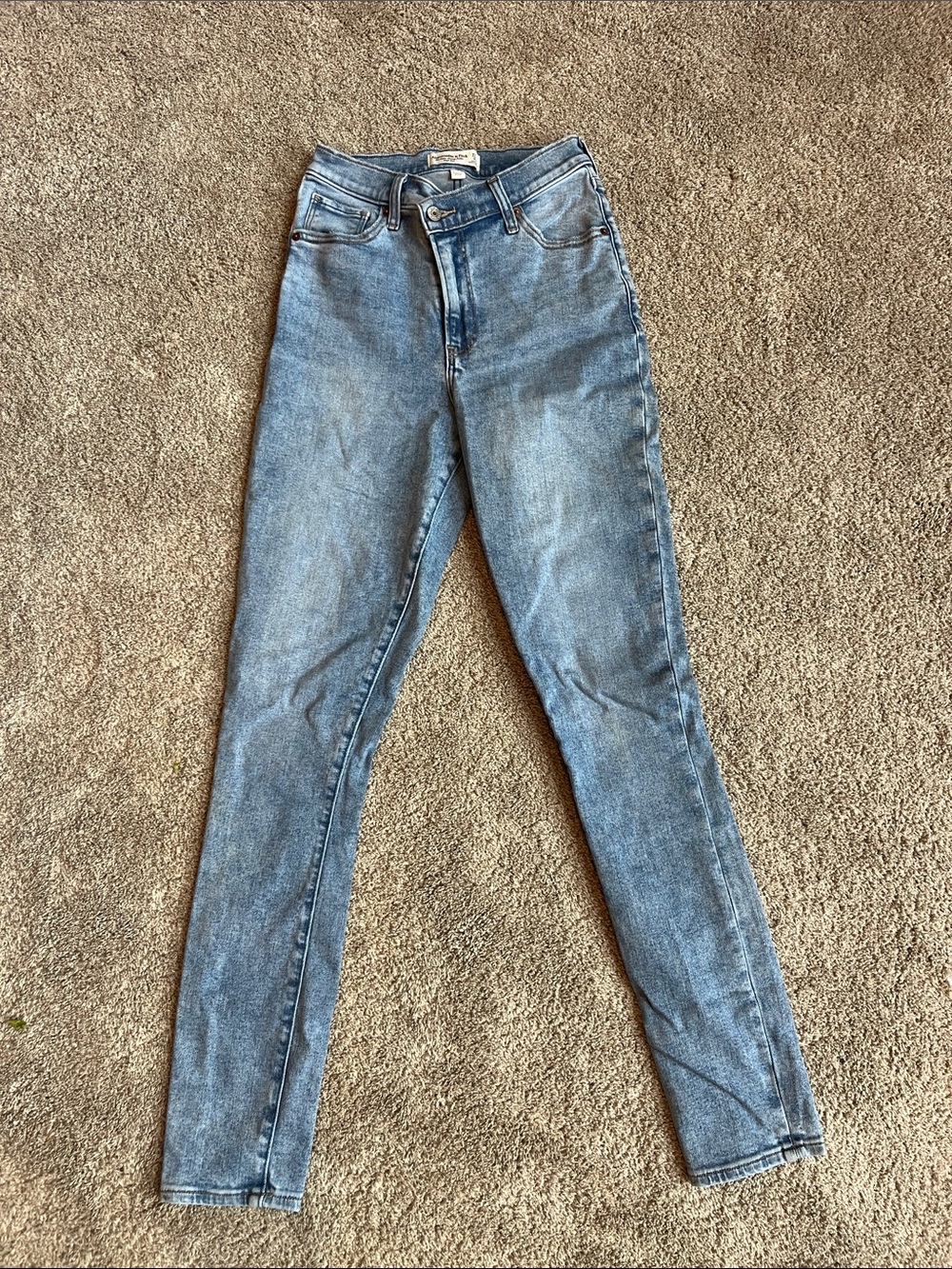 Abercrombie & Fitch Medium Wash High-Rise Skinny Jeans